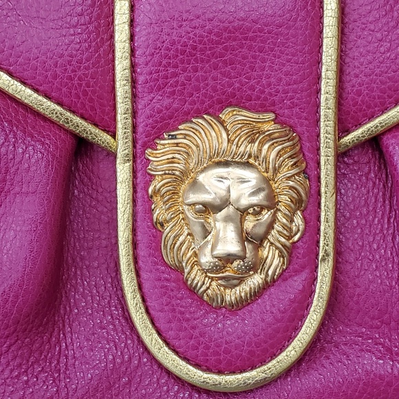 Dooney & Bourke  Hayden Lion Head Clutch Fuschia - Picture 3 of 8